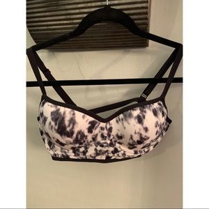 Victoria’s Secret Sports Bra - Size Medium